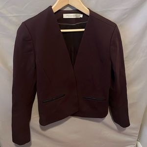 Blazer w/ leather pocket detail - in EUC. Fabric has stretch,fits true to size.
